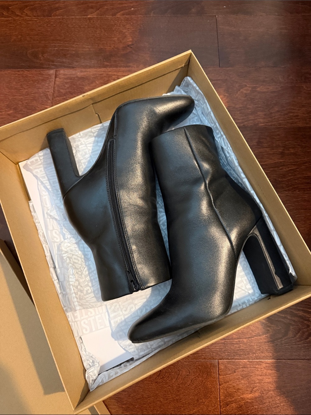 Steve Madden Black Leather Block Heel Ankle Boots